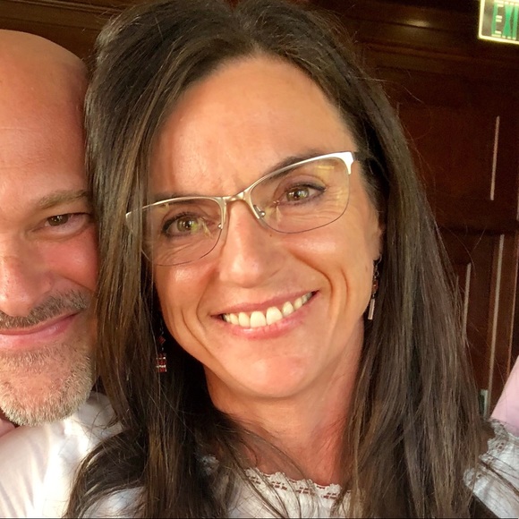 Meet your Posher, Jenni - Picture 1 of 1